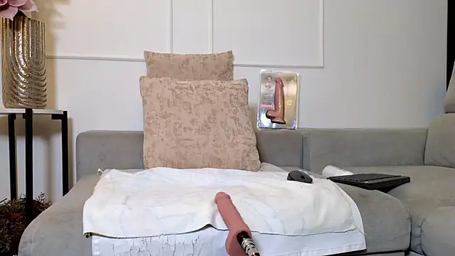 zendayavg's cam snapshot