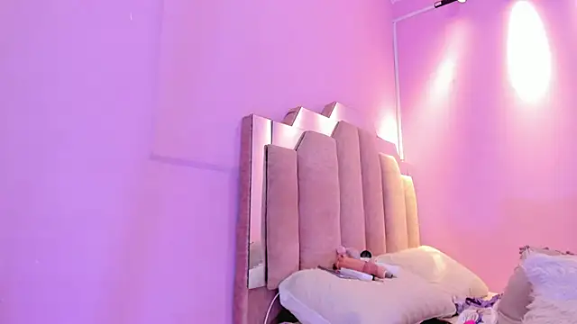 LoveQueen2's cam snapshot