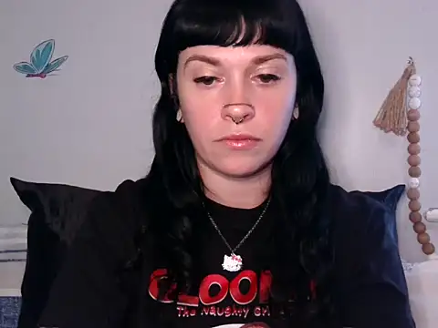 Marcelinegoddess's cam snapshot