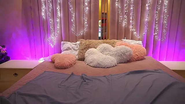 GentleAdellee's cam snapshot