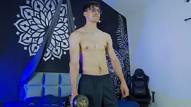 AlessioVitale's cam snapshot