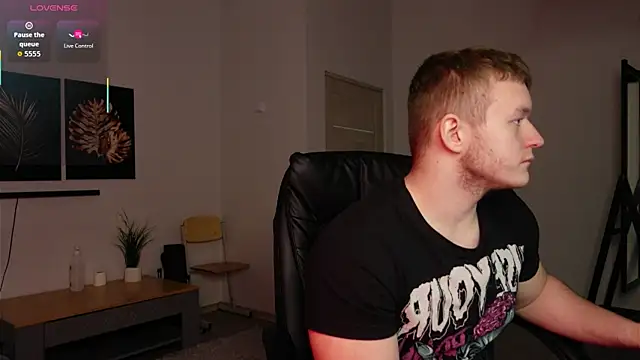 Richard_Dullas's cam snapshot