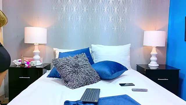 ZoeWilliis's cam snapshot