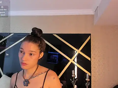 loraineblake's cam snapshot