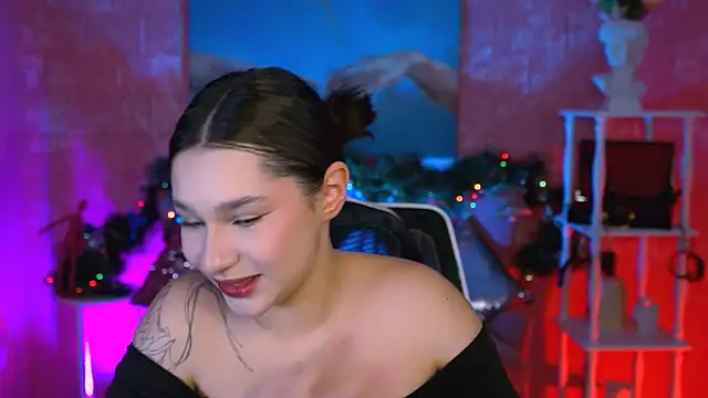 KimClarks_'s cam snapshot