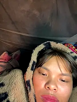 hello-cute's cam snapshot