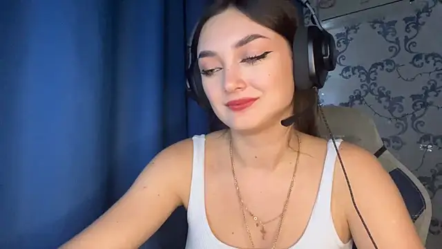 TwotyBright's cam snapshot