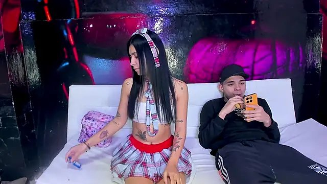 AmazingPartys's cam snapshot