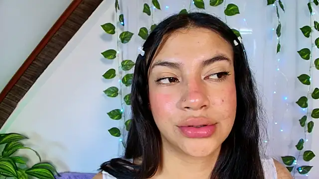 lucia_sweeet's cam snapshot