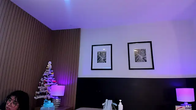 vi_anaya's cam snapshot