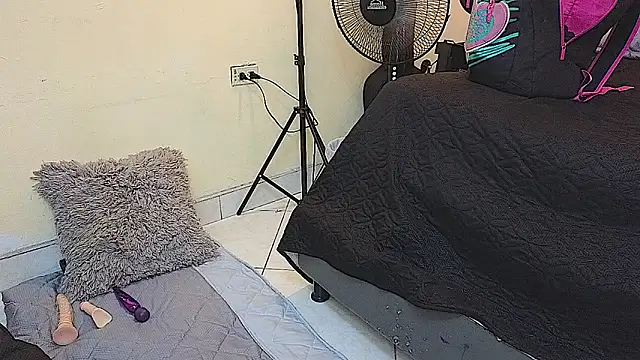 Lily_Sanderss's cam snapshot