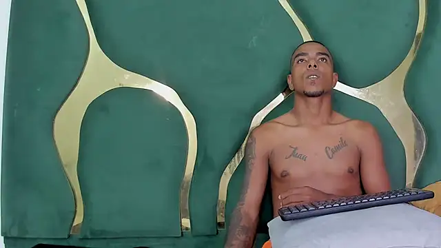 DaylesAndHarry's cam snapshot