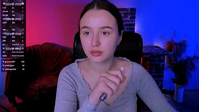 leslie_bird's cam snapshot