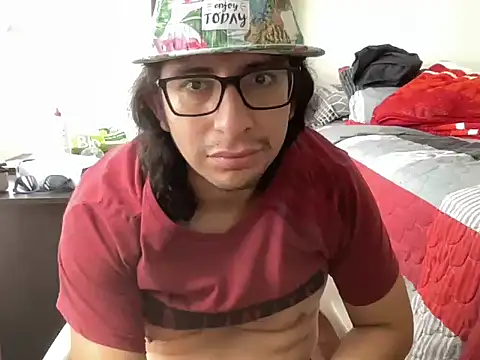littlelatinhunter live sex cam