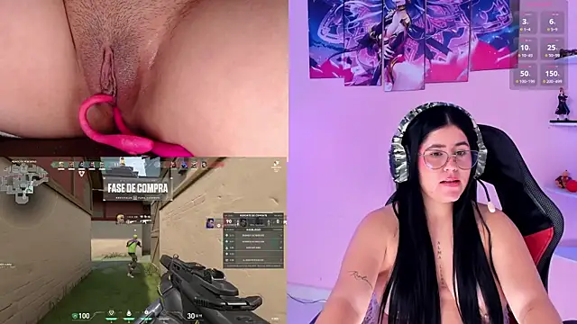 DanielaHang's cam snapshot