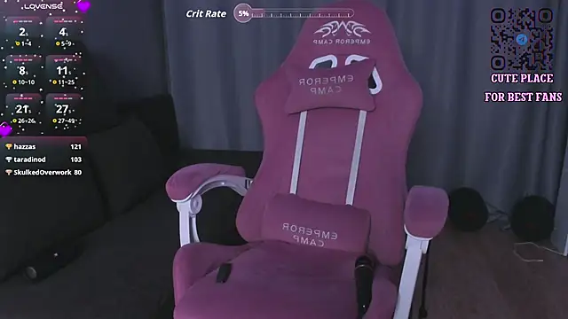 godlikegirlyy's cam snapshot