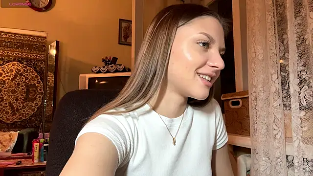 EnergeticMona's cam snapshot