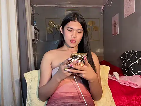 Delicate_Savannah live sex cam