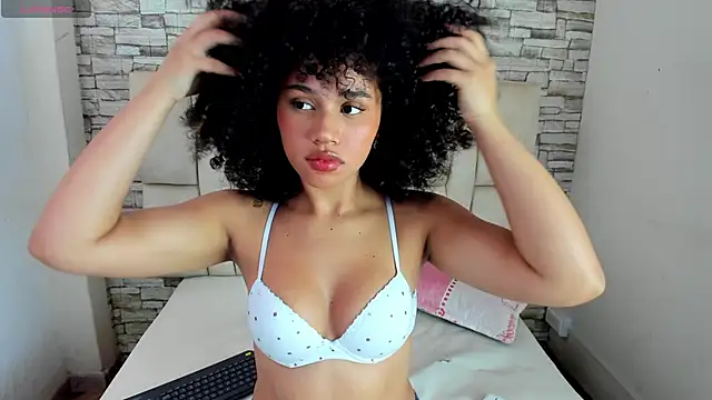 Celesste_doll's cam snapshot