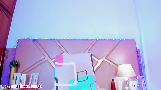 SophieSinclair's cam snapshot