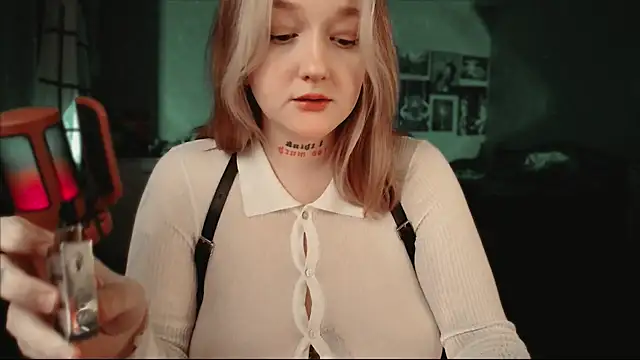 raingurl's cam snapshot