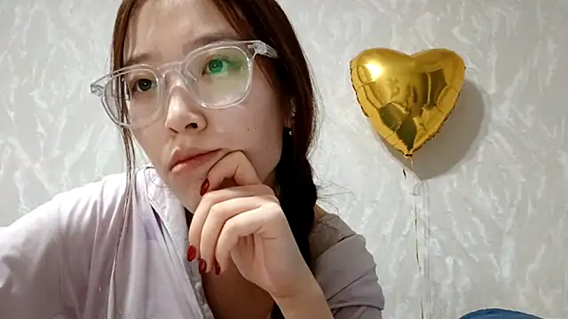 MollyTiger's cam snapshot