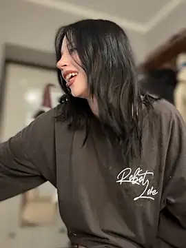 YourLittleDevil's cam snapshot