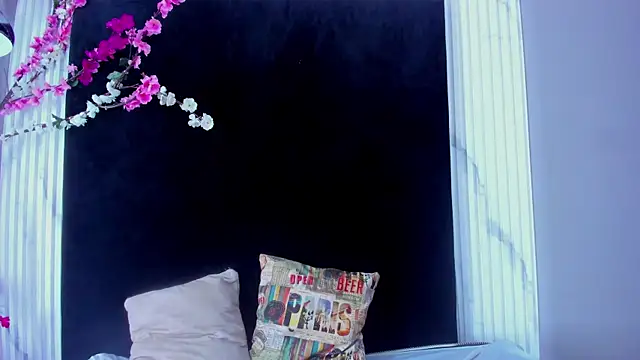 arya_alaya_cr's cam snapshot