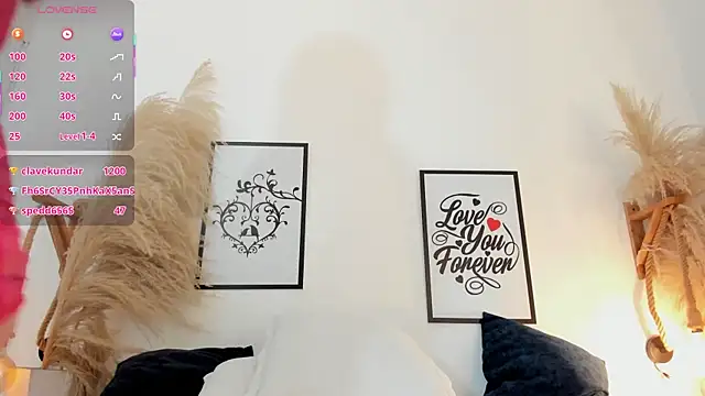 mia_lourence's cam snapshot