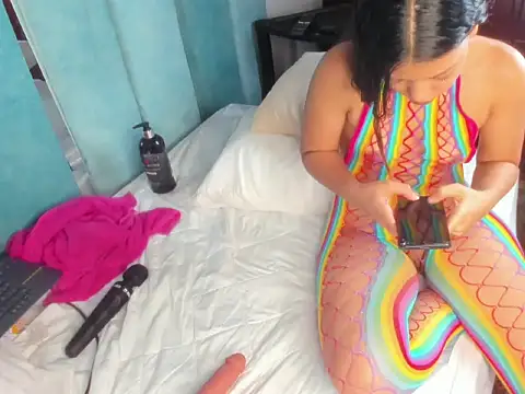 Chaarlotte_09's cam snapshot