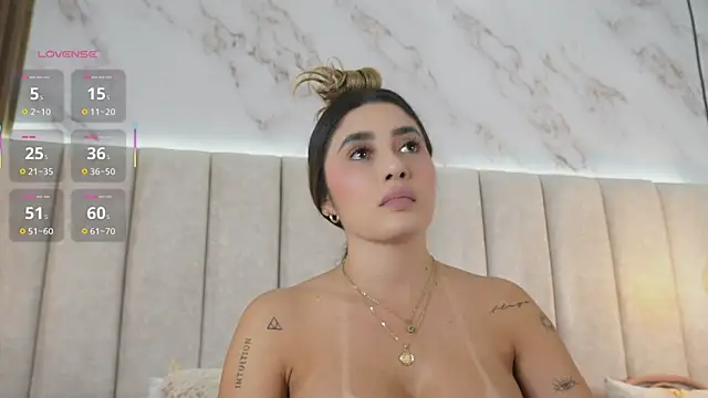 Annyy_Rosse live sex cam