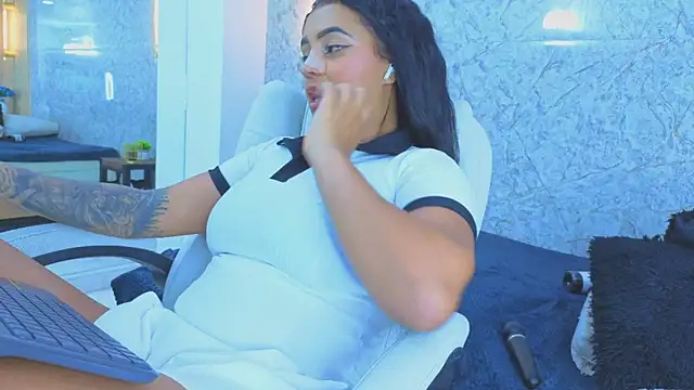 ximena_case's cam snapshot