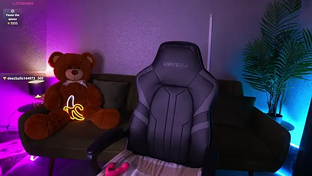 Pixie_Peachh's cam snapshot