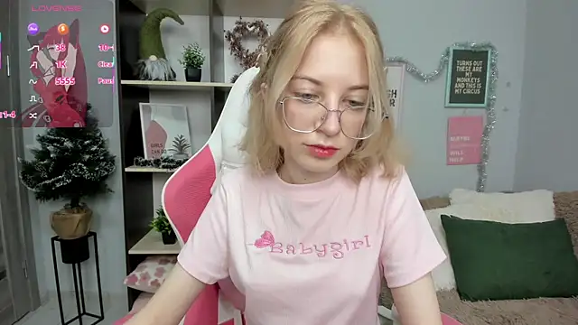 InfernoMia's cam snapshot