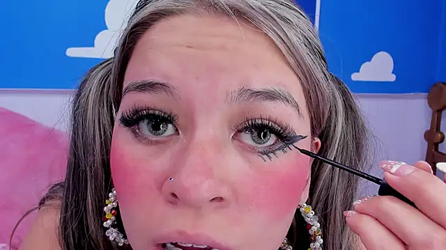 miss__evolet's cam snapshot