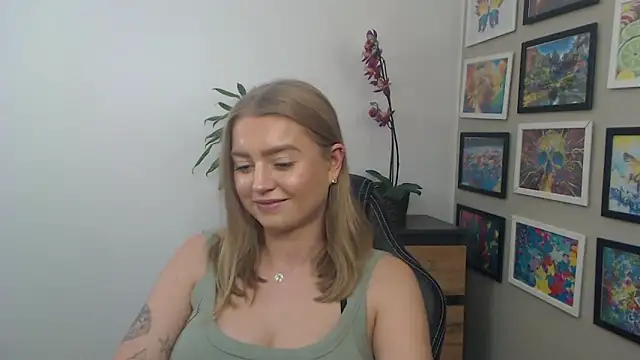 Mysteryerica's cam snapshot