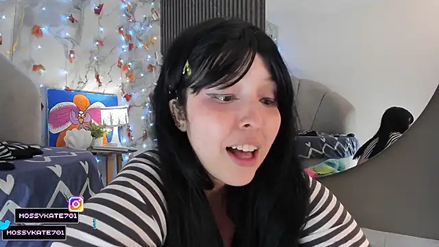 Katemoss70 live sex cam