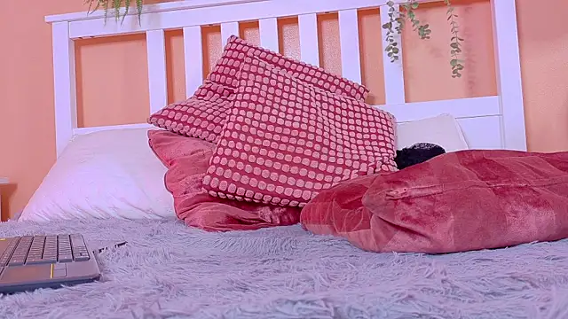 KendalMilleer's cam snapshot