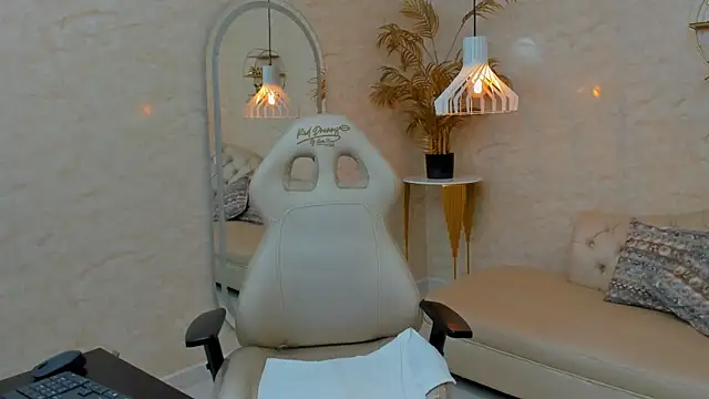 Mai_Bigboobs's cam snapshot