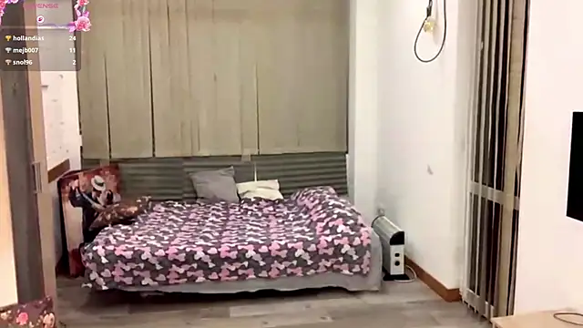 MistikMinx's cam snapshot