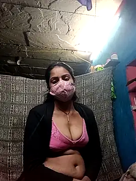 Poonam8080's cam snapshot