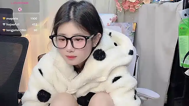 Yvonne-07's cam snapshot