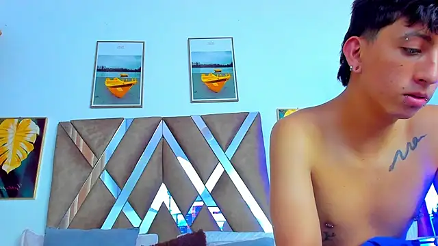 DaniiFoxx live sex cam