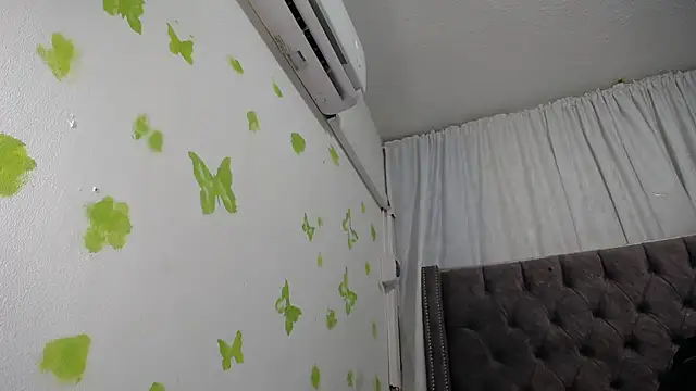 ANA-BULLOCK-'s cam snapshot