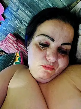 IvettkeXXX's cam snapshot