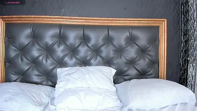 Cherrybombs_'s cam snapshot