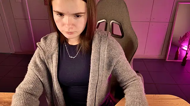 May_Bloom's cam snapshot