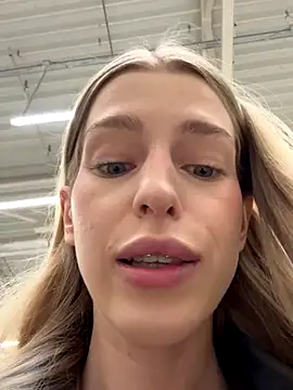 kira_mia's cam snapshot