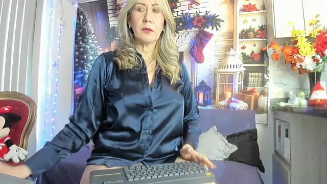 ashleymilf_1's cam snapshot