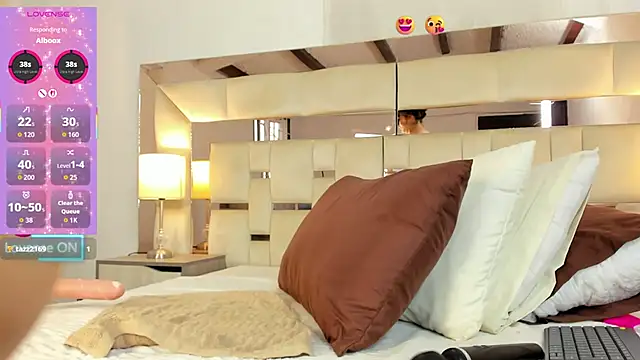 hazel_ross_tcw's cam snapshot